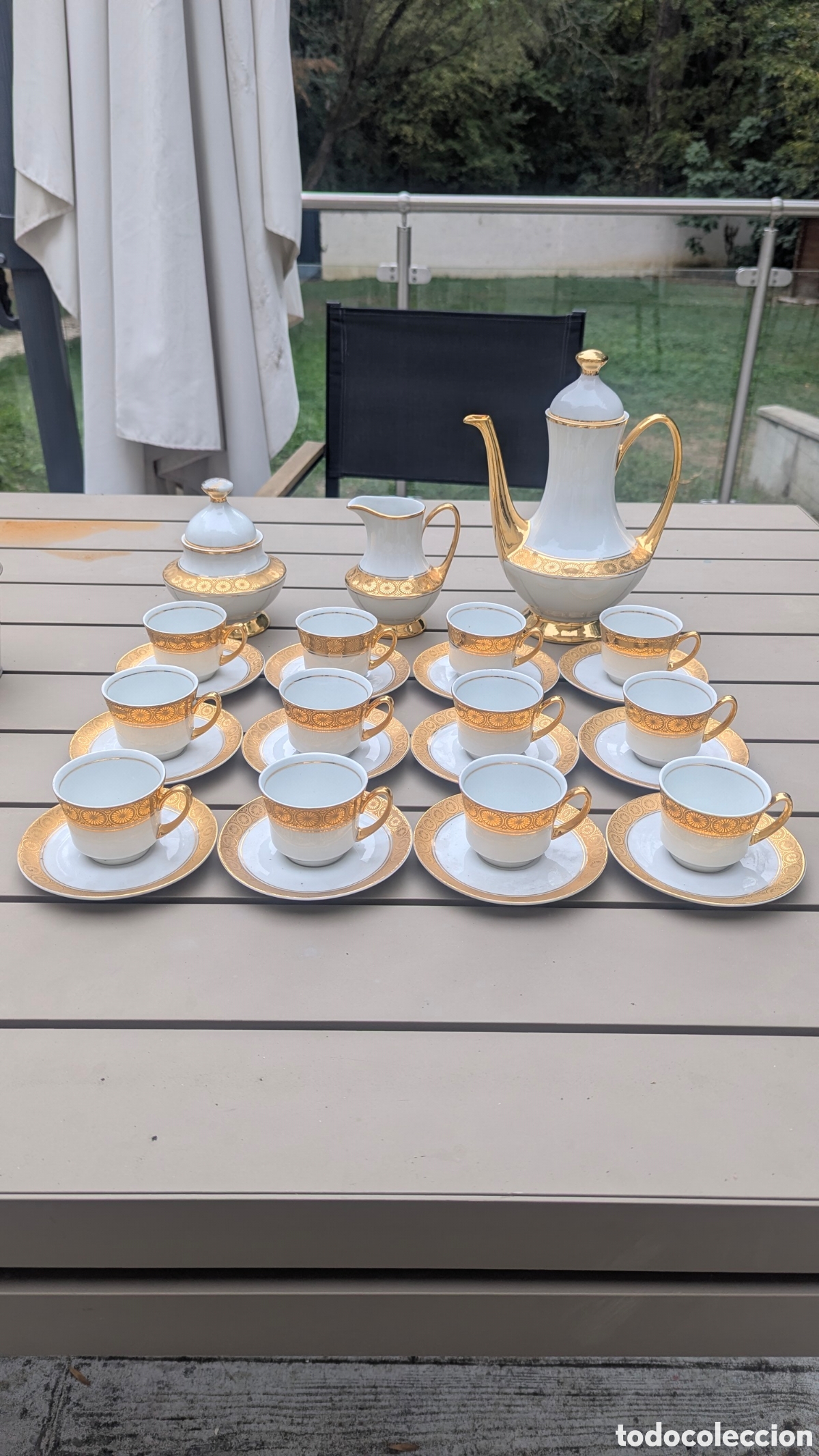 Antig&uuml;edades: Service &agrave; caf&eacute; complet 12 personnes &ndash; Porcelaine vintage dor&eacute;e &agrave; l'or &ndash; Porcelana Silvestre