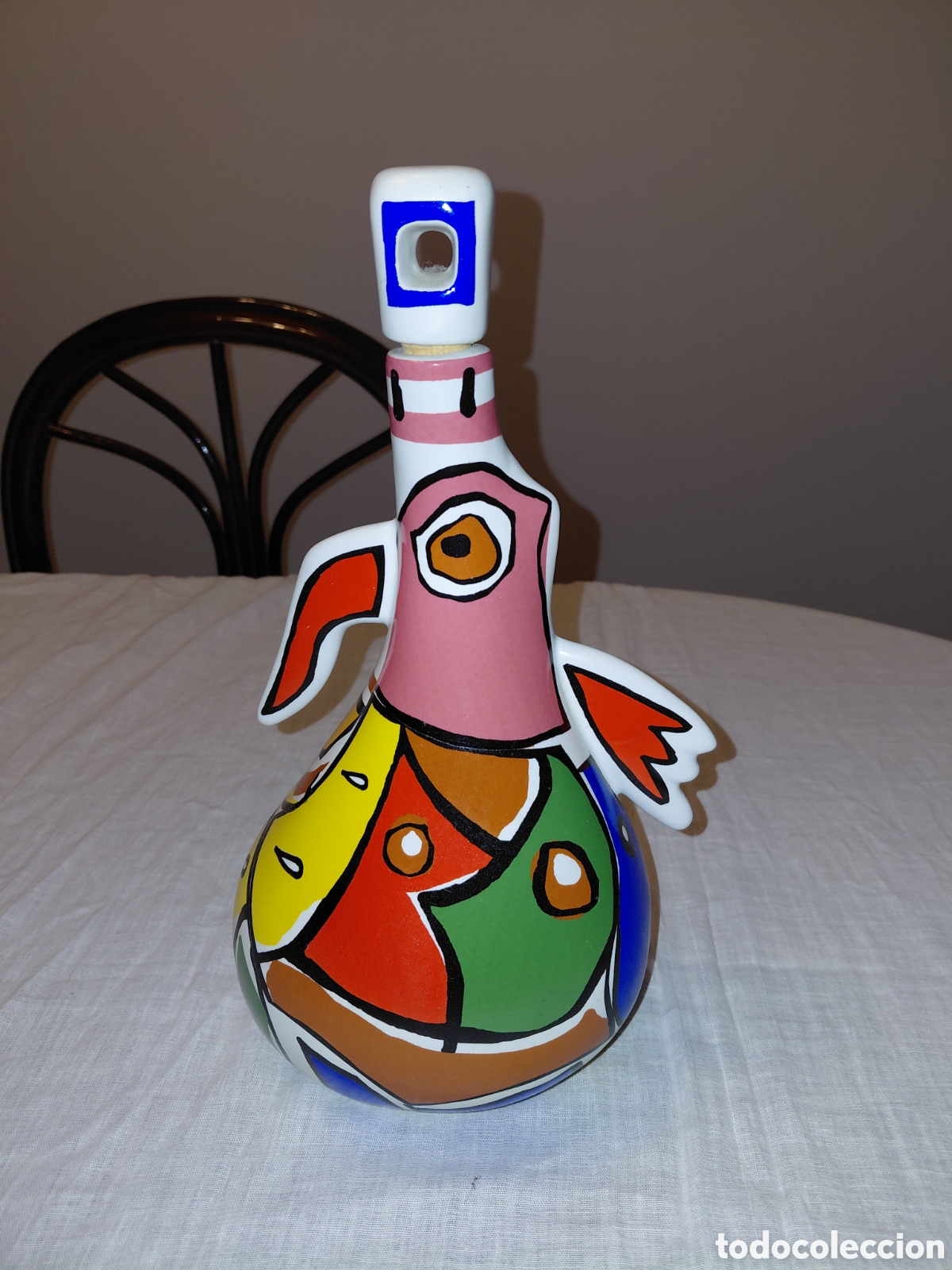 Antig&uuml;edades: BONITA BOTELLA DE PORCELANA PINTADA POR EL ESCULTOR NAVARRO JUAN GORRITI.