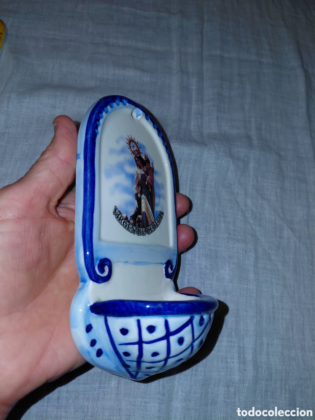 Antig&uuml;edades: BENDITERA DE PORCELANA VIRGEN DE CEDEIRA - Foto 5