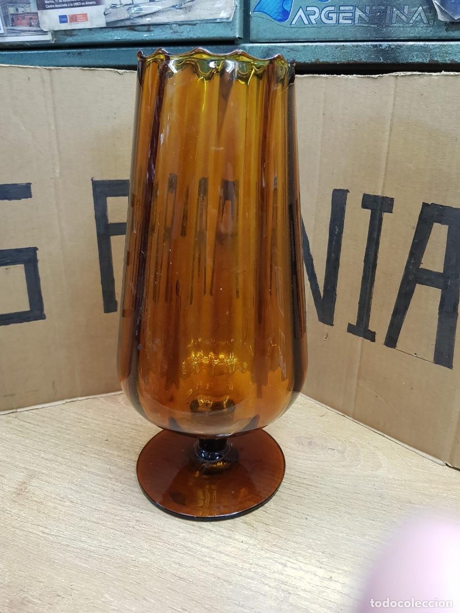 Antig&uuml;edades: ANTIGUO FLORERO DE CRISTAL - Foto 4