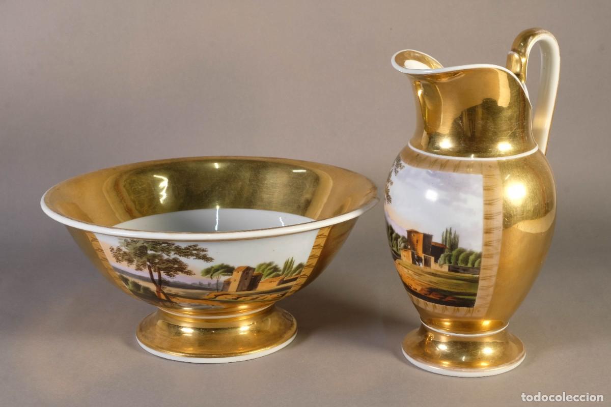 Antig&uuml;edades: Jarra y cuenco en porcelana Viejo Par&iacute;s. Siglo XIX.