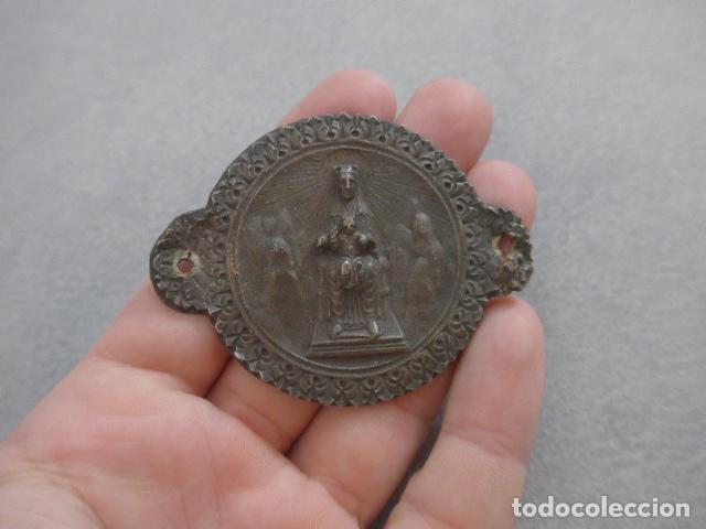 Antig&uuml;edades: Antigua placa religiosa original de principios siglo XX de la Virgen Montserrat, Moreneta, Medalla.