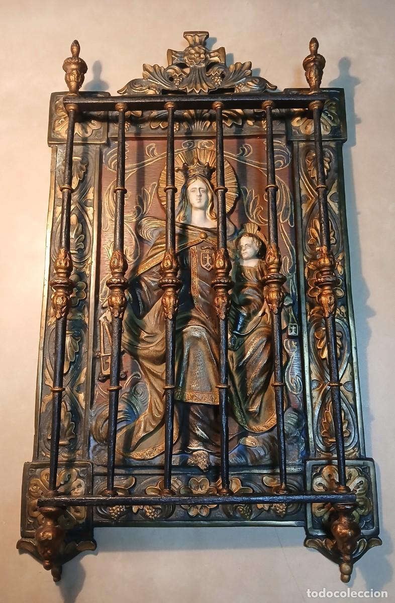 Antig&uuml;edades: Capilla en metal con Reja Nuestra Se&ntilde;ora del Carmen