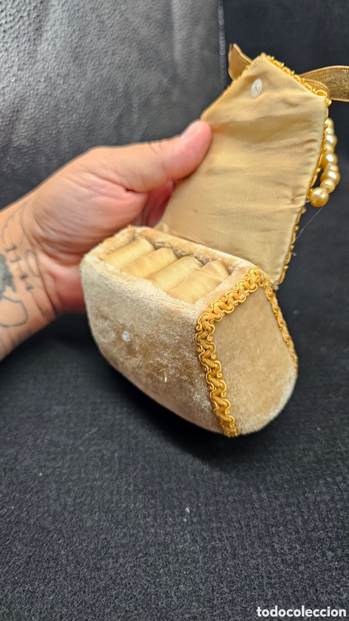 Antig&uuml;edades: Antiguo bolso para anillos..... - Foto 3