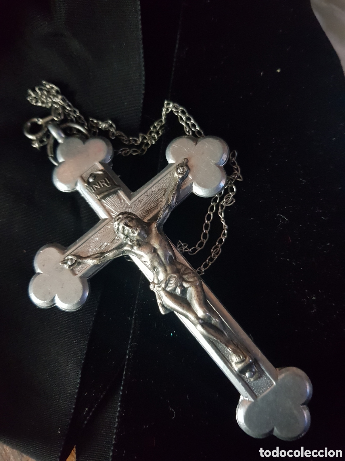 Antig&uuml;edades: ANTIGUO CRUCIFIJO CON CADENA - Foto 1