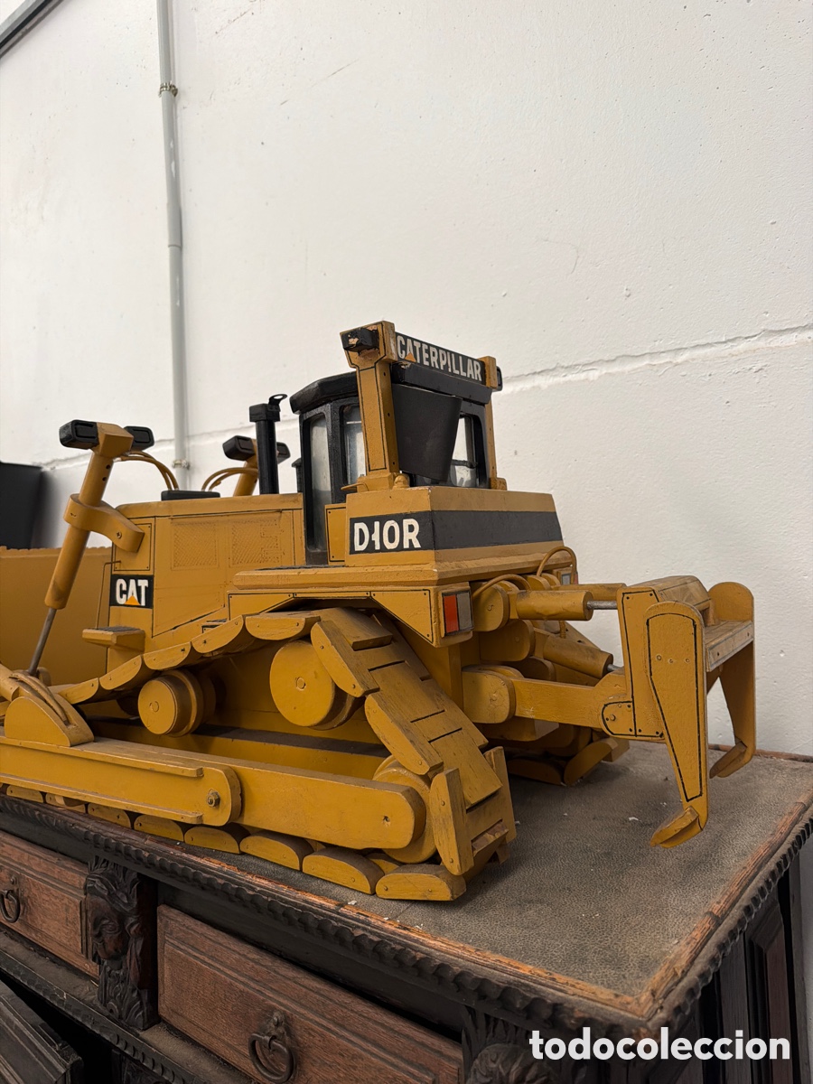 Antig&uuml;edades: Caterpillar maqueta de madera - Foto 2