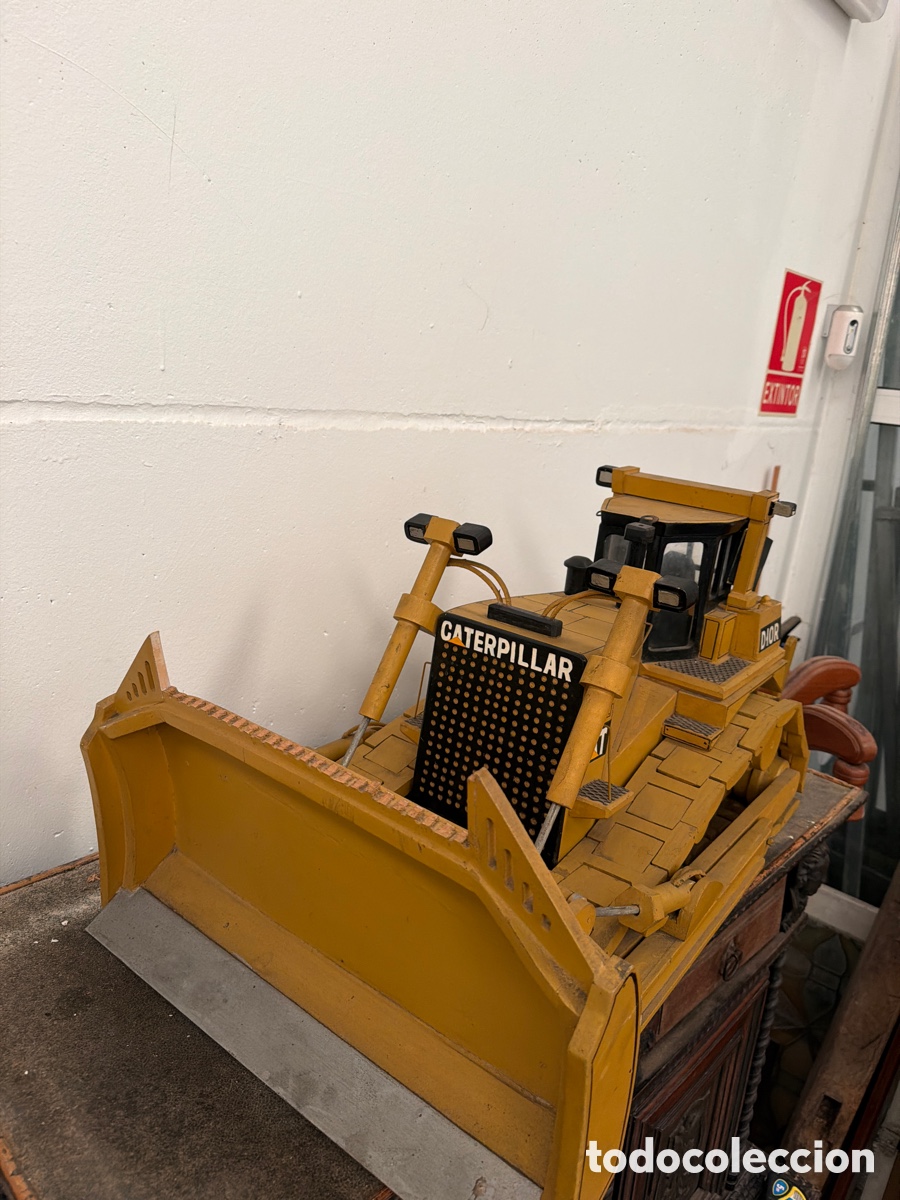 Antig&uuml;edades: Caterpillar maqueta de madera - Foto 4