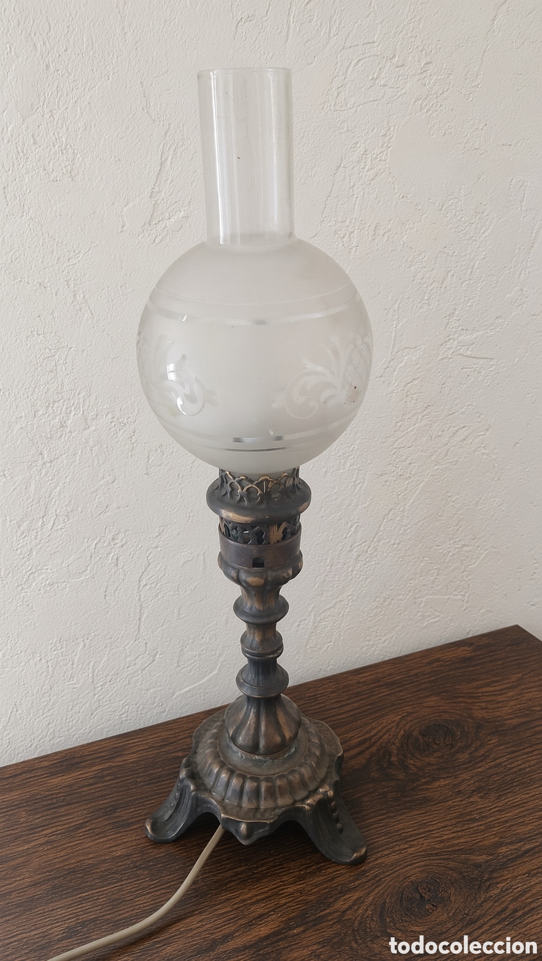 Antig&uuml;edades: L&aacute;mpara de mesa antigua - Foto 4
