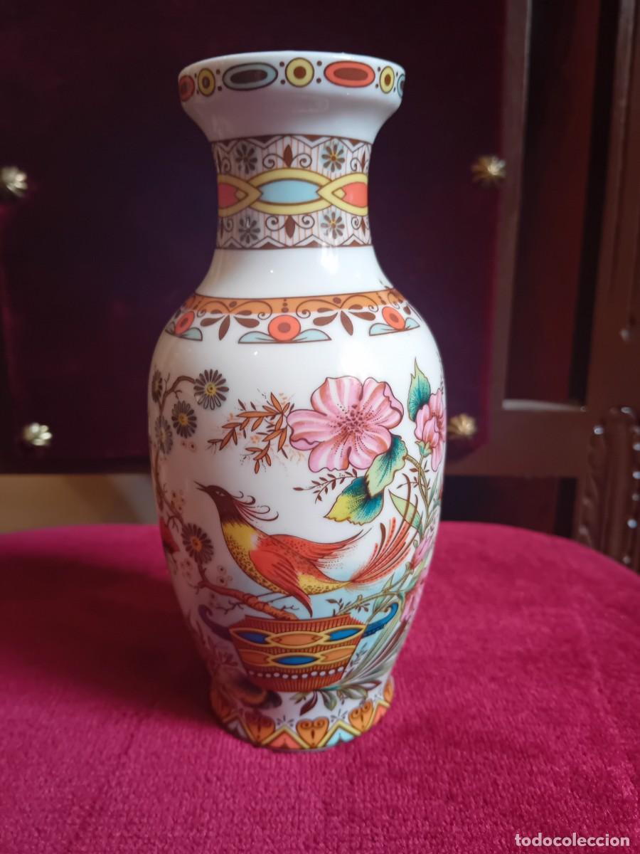 Antig&uuml;edades: Jarr&oacute;n de porcelana marca Sanbo made in Spain