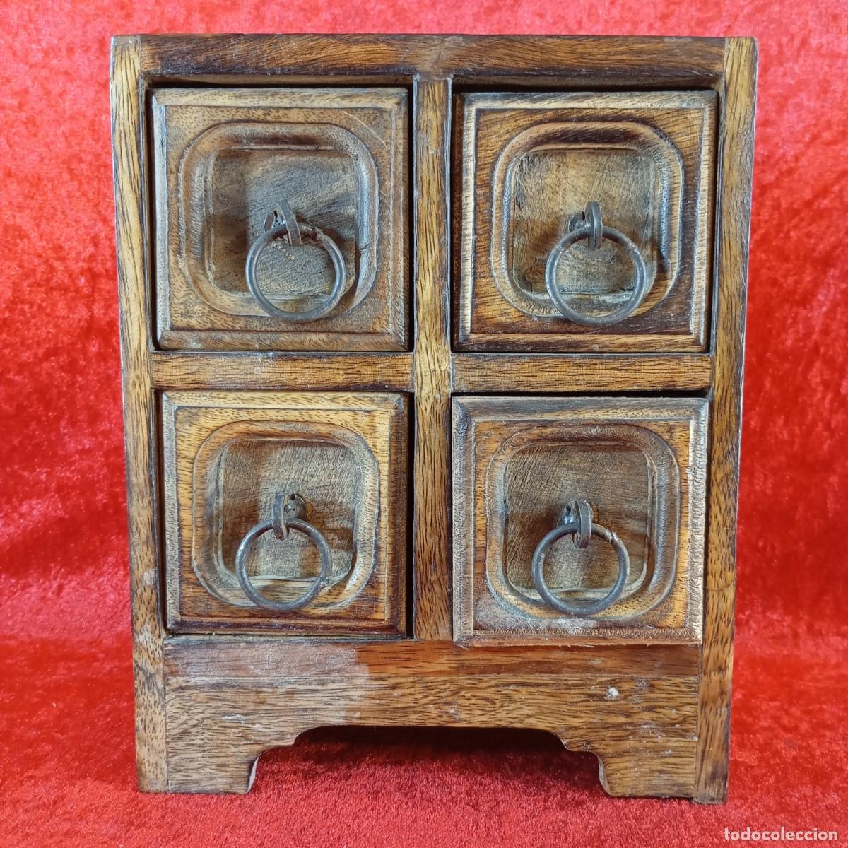 Antig&uuml;edades: MUEBLE DE CAJONES - JOYERO O SIMILAR - MADERA TALLADA A MANO - 22,5 X 18 X 12 CM