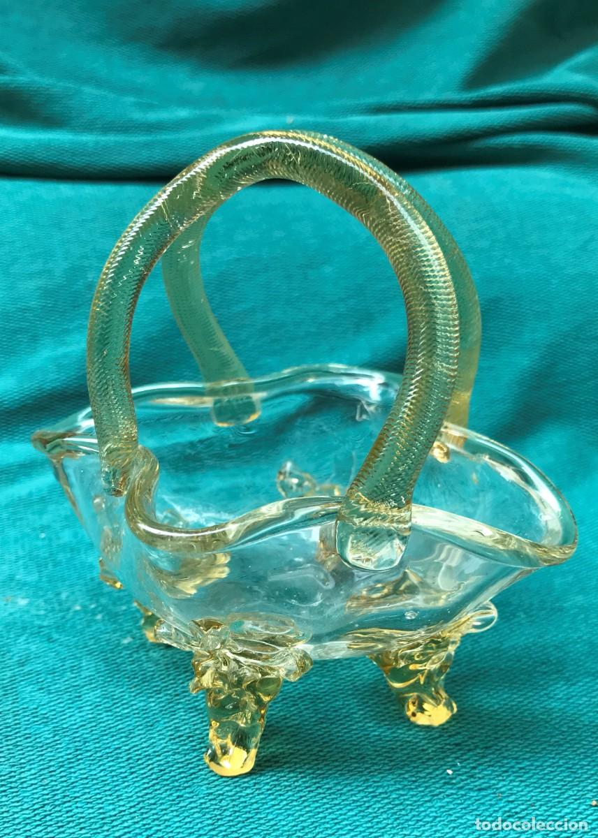 Antig&uuml;edades: Peque&ntilde;a cestita cristal bufado