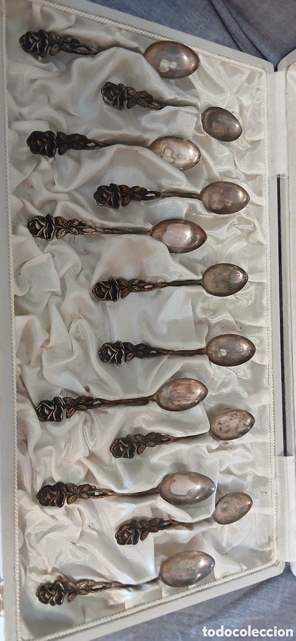 Antig&uuml;edades: 12 Cucharillas antiguas en su caja original