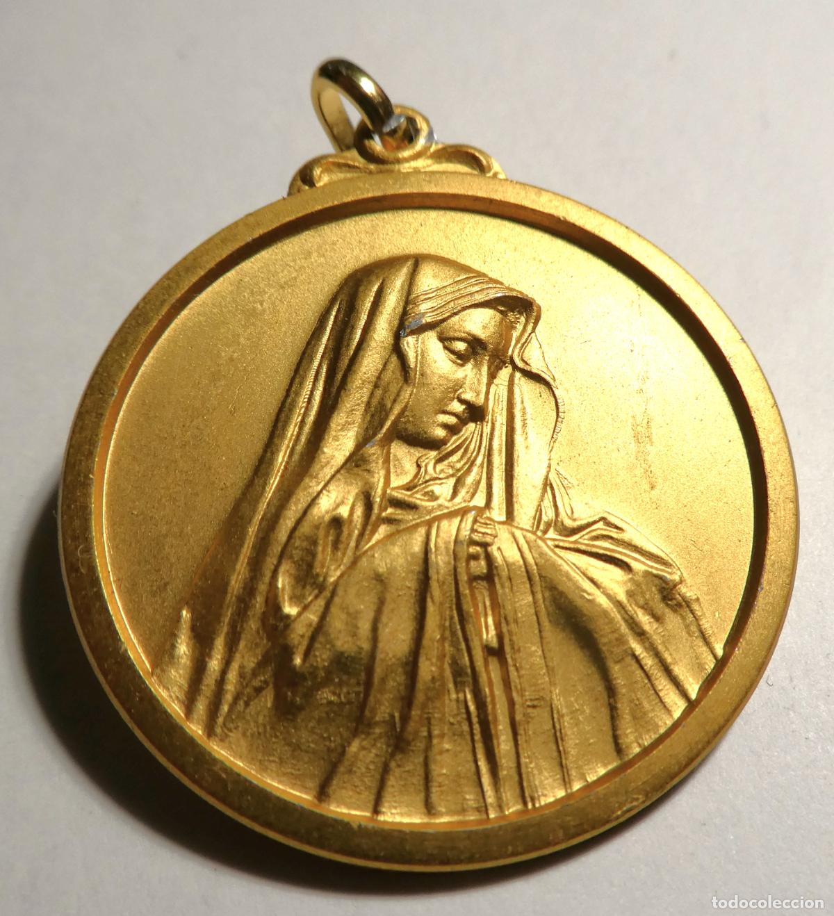 Antig&uuml;edades: Medalla de la Virgen de la Dolorosa.