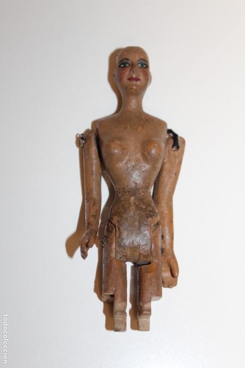 Antig&uuml;edades: ANTIGUO MU&Ntilde;ECO ARTICULADO DE MADERA CARA DECORADA