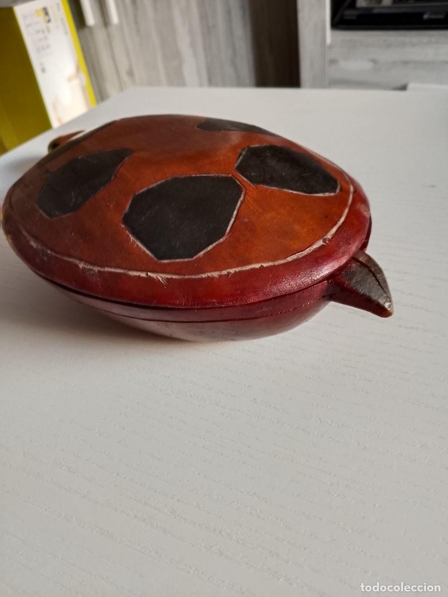 Antig&uuml;edades: Recipiente de madera con forma de tortuga - Foto 5