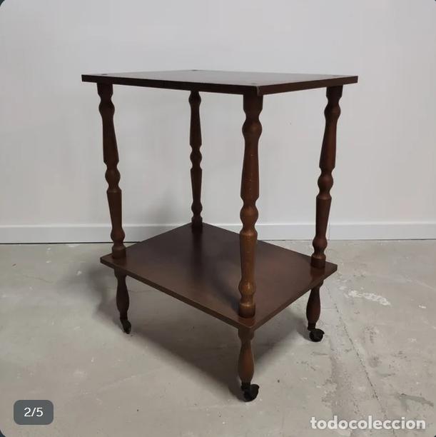 Antig&uuml;edades: Mesa auxiliar con ruedas o licorera - Foto 2