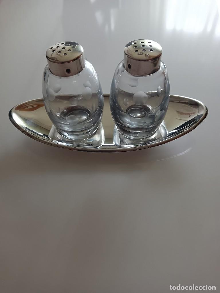 Antig&uuml;edades: SALEROS DE CRISTAL LABRADO Y PLATA DE LEY