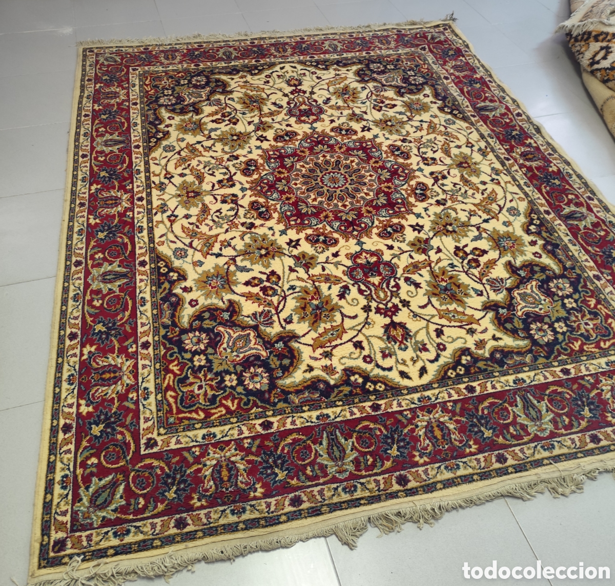 Antig&uuml;edades: Alfombra oriental persa beige y roja