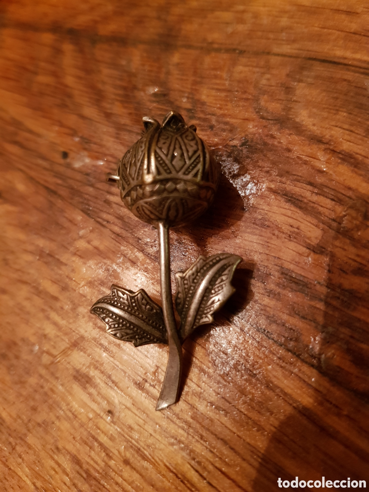 Antig&uuml;edades: ANTIGUO COLGANTE FLOR DE PLATA