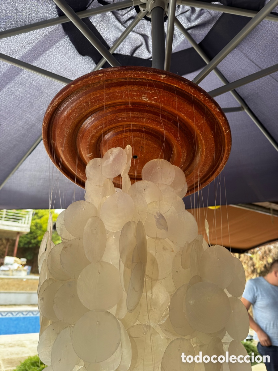 Antig&uuml;edades: L&aacute;mpara monumental cascada de conchas de N&aacute;car / C - Foto 2
