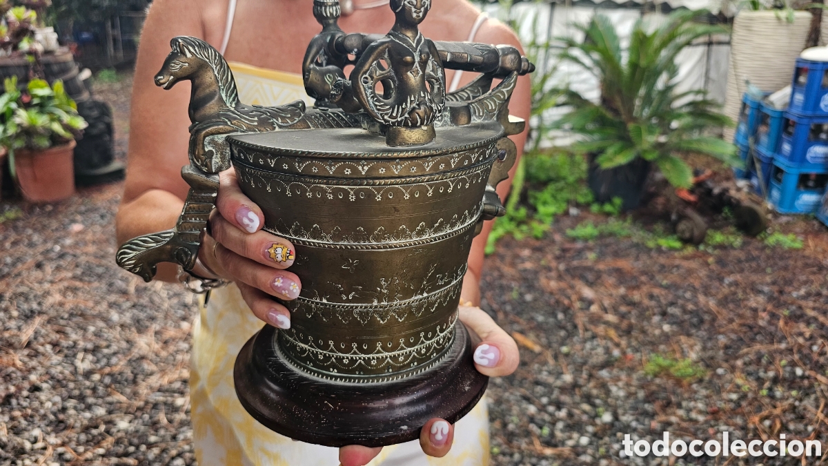 Antig&uuml;edades: 15 kilos, Pile de pesos de N&uacute;remberg SIGLO XVII / XVIII ( pondedales de vasos anidados de bronce )
