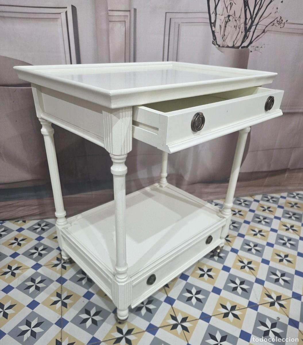 Antig&uuml;edades: Carrito mesa auxiliar con ruedas estilo colonial