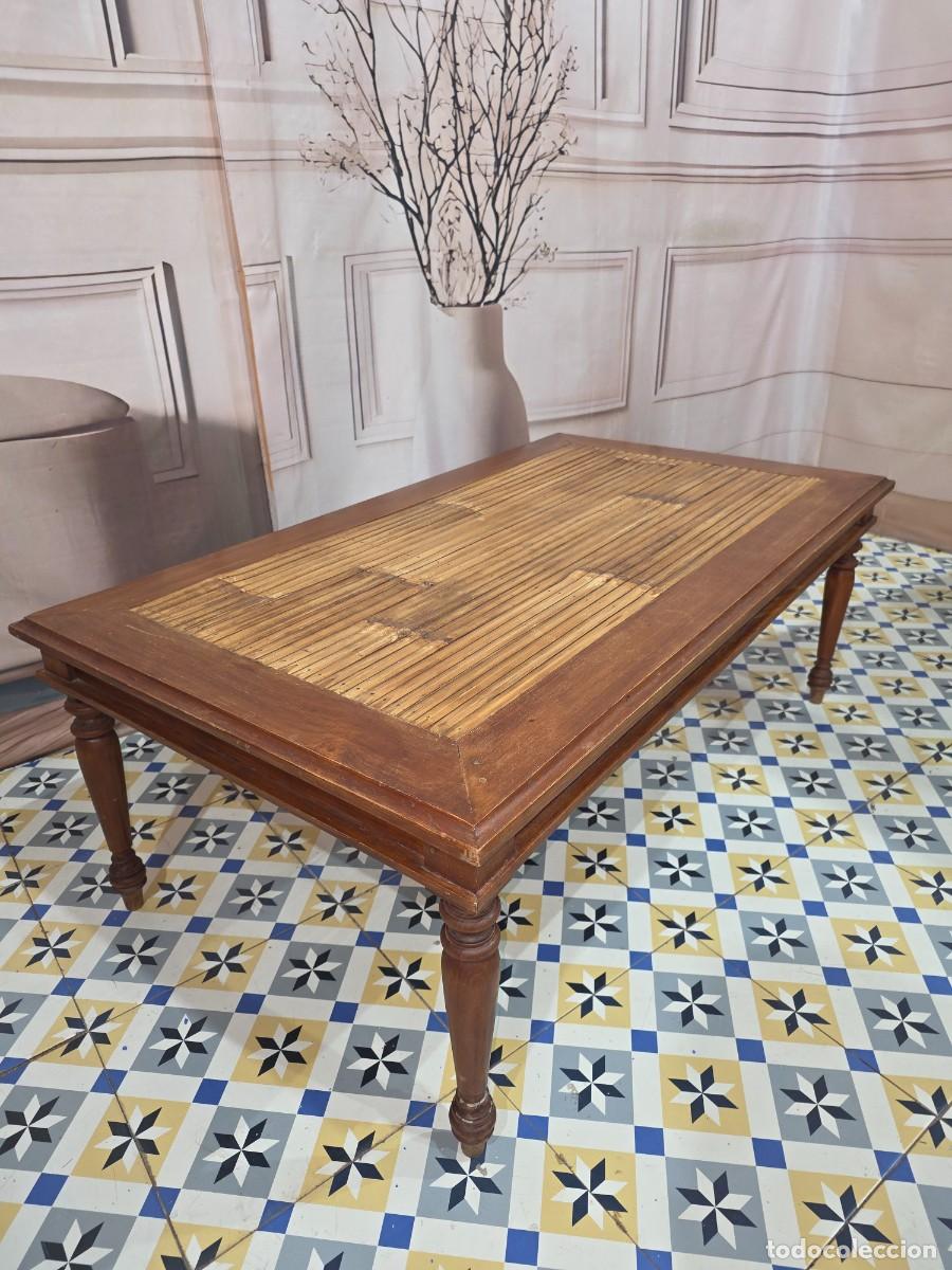 Antig&uuml;edades: Mesa de centro auxiliar en madera y bambu