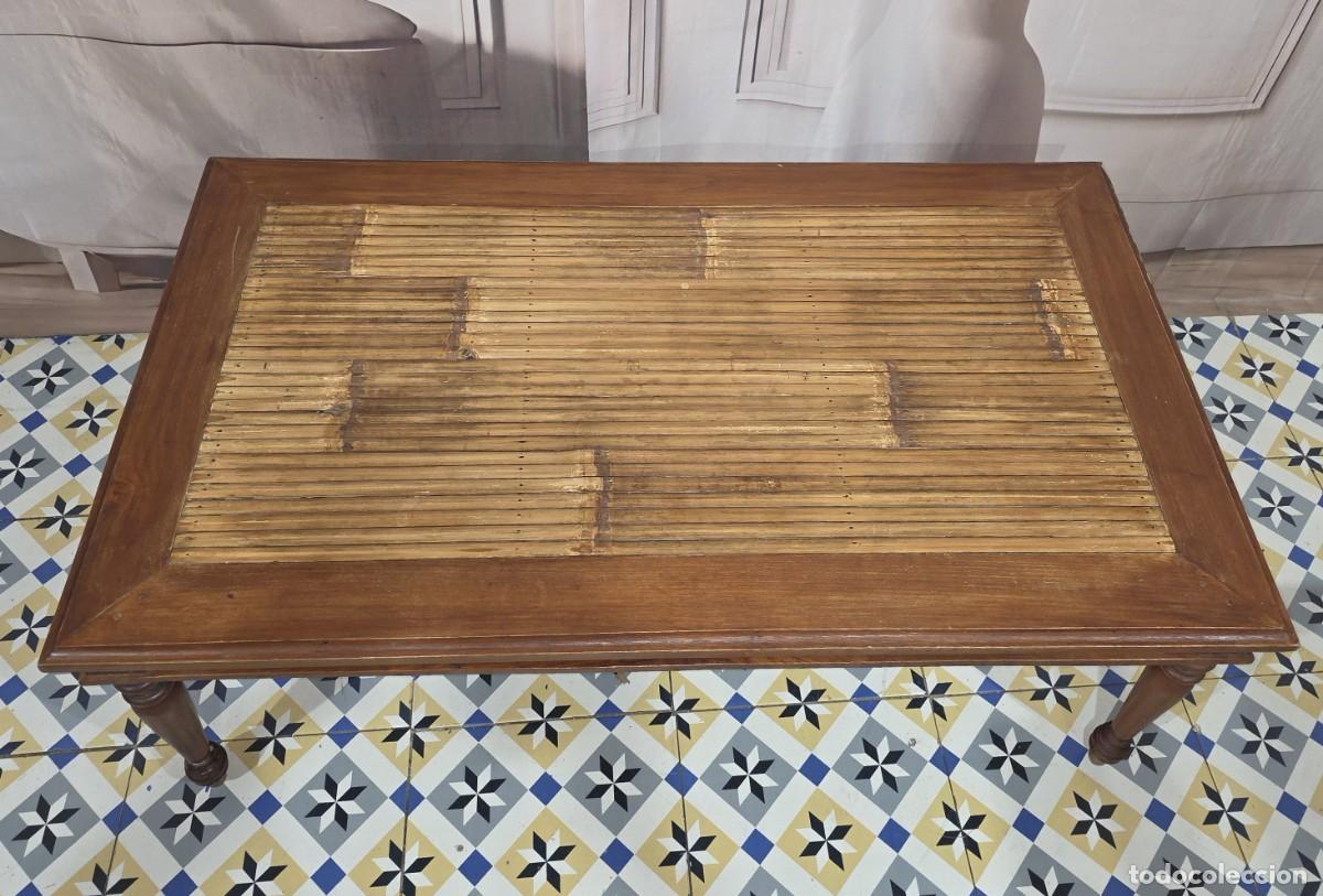 Antig&uuml;edades: Mesa de centro auxiliar en madera y bambu - Foto 4