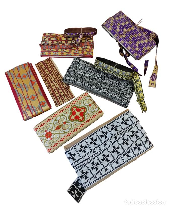 Antig&uuml;edades: LOTE DE CINTAS ORNAMENTALES O PASAMANER&Iacute;A LIT&Uacute;RGICA. TEJIDO JACQUARD. FRANCIA. SIGLO XX.