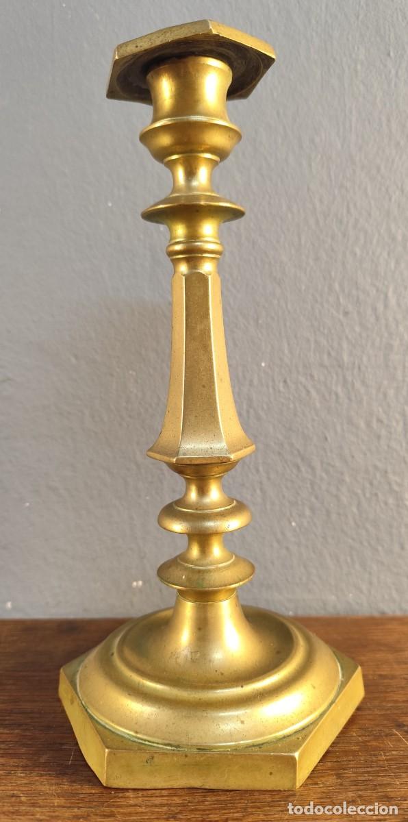 Antig&uuml;edades: Candelabro de bronce siglo XIX - Foto 1