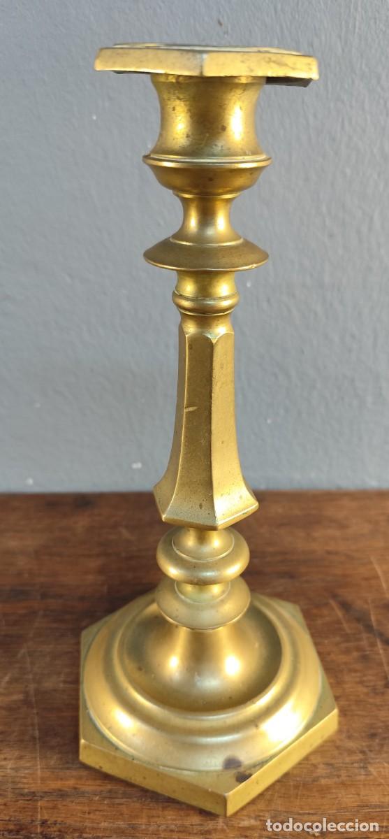 Antig&uuml;edades: Candelabro de bronce siglo XIX - Foto 6