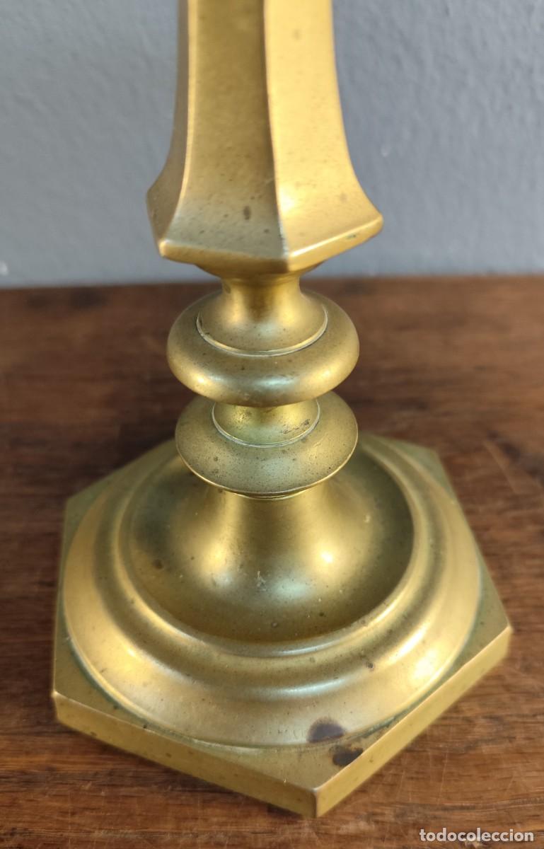 Antig&uuml;edades: Candelabro de bronce siglo XIX - Foto 7