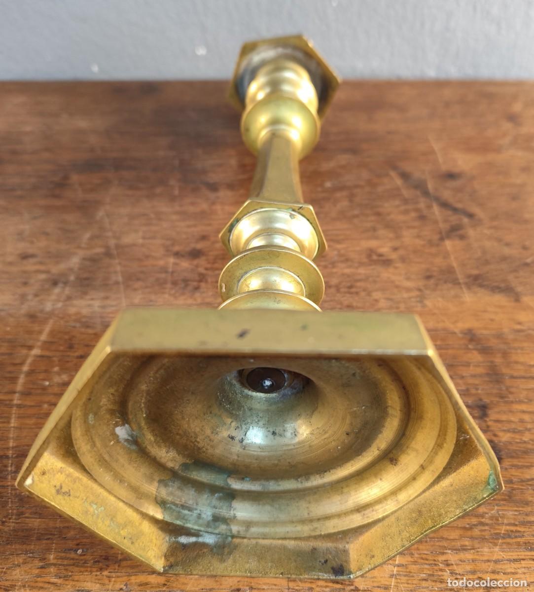 Antig&uuml;edades: Candelabro de bronce siglo XIX - Foto 8