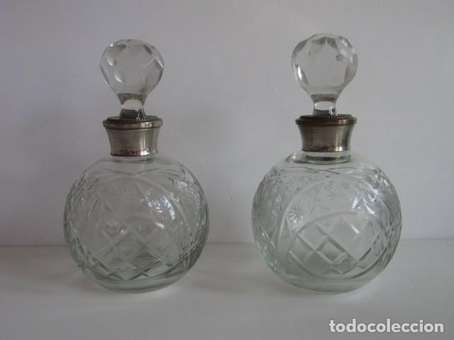 Antig&uuml;edades: PRECIOSO JUEGO DE FRASCO DE TOCADOR ANTIGUOS EN CRISTAL TALLADO CON BOCA DEN ALPACA PLATEADA ANTIGUA