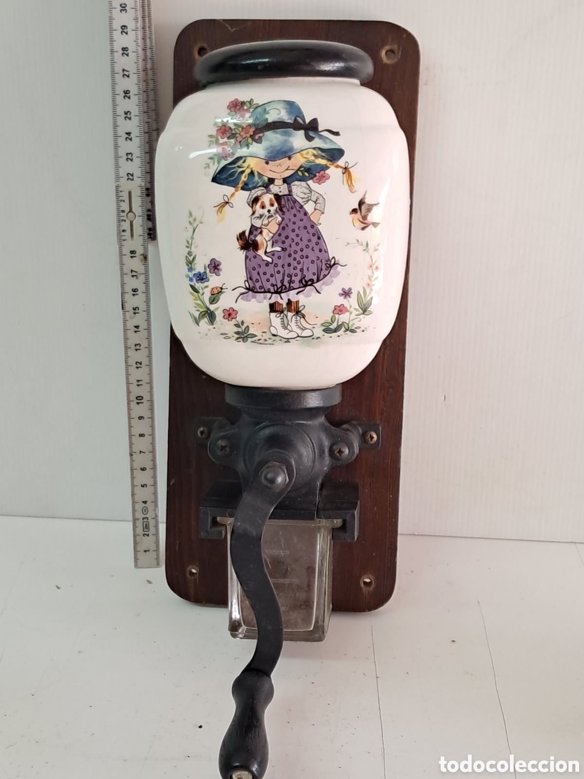 Antig&uuml;edades: Molinillo de cafe antiguo de pared