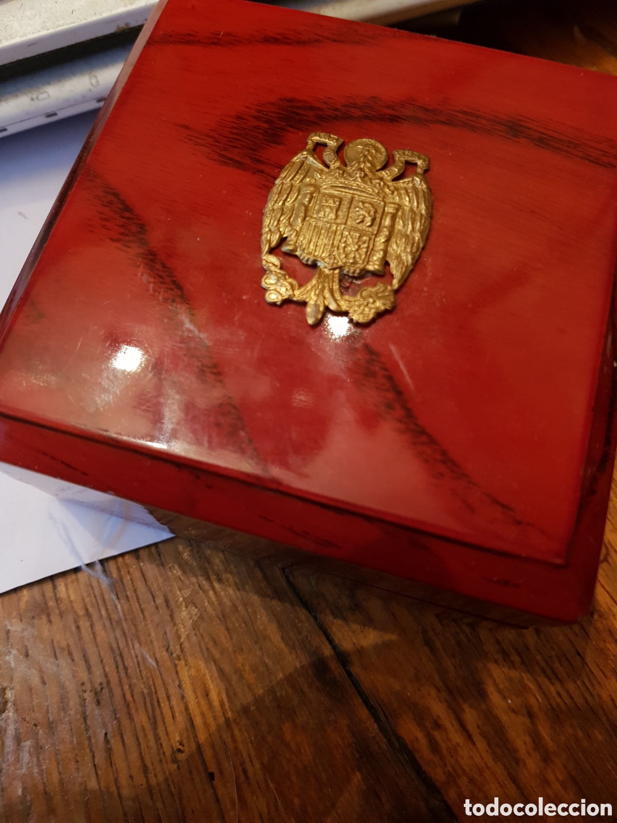 Antig&uuml;edades: ANTIGUA CAJA PARA MEDALLAS MILITARES