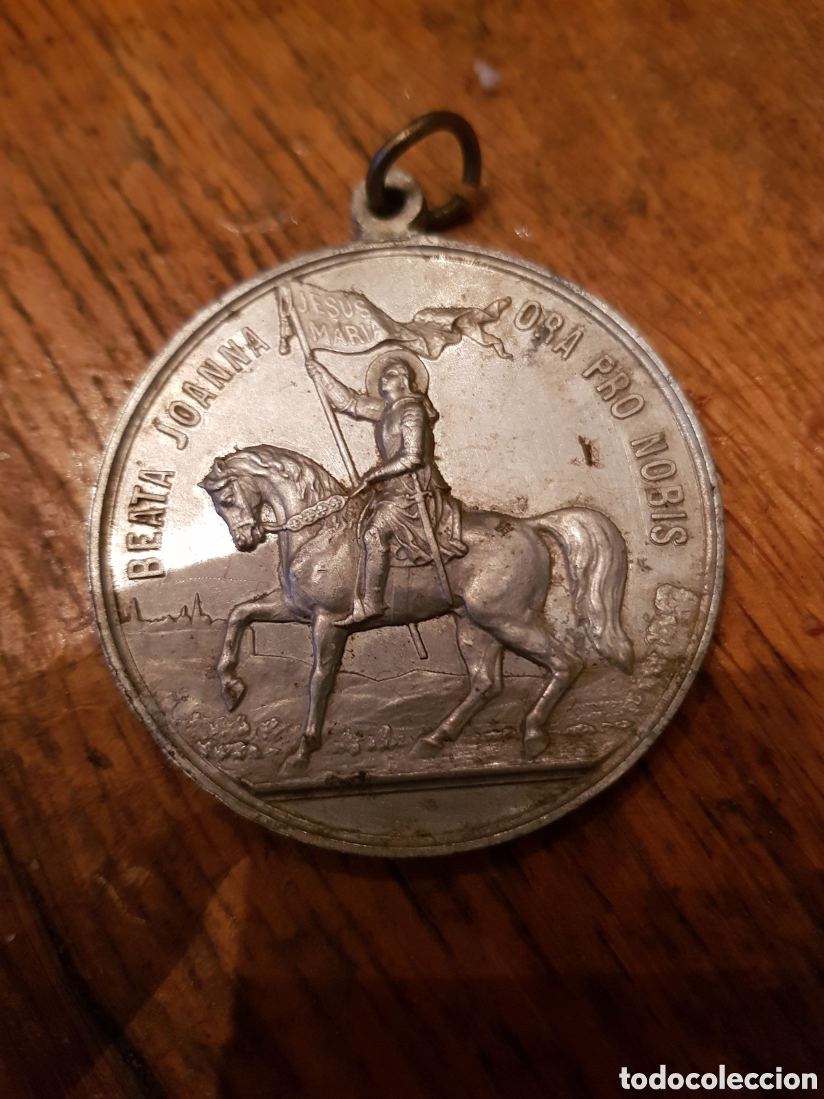Antig&uuml;edades: ANTIGUA MEDALLA DE JUANA DE ARCO Y EL PAPA