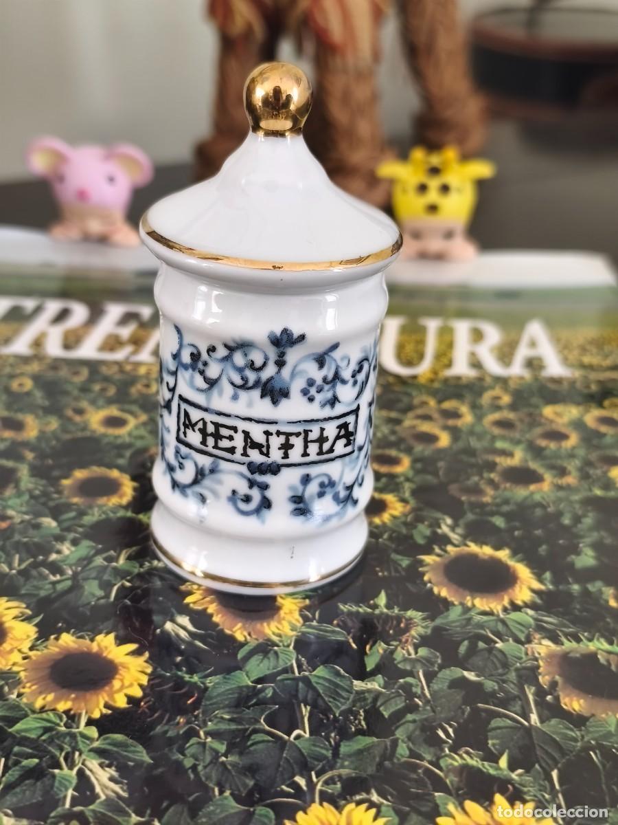 Antig&uuml;edades: Tarrito albarelo Mentha, &rdquo;MENTA&rdquo;. Royal Kent