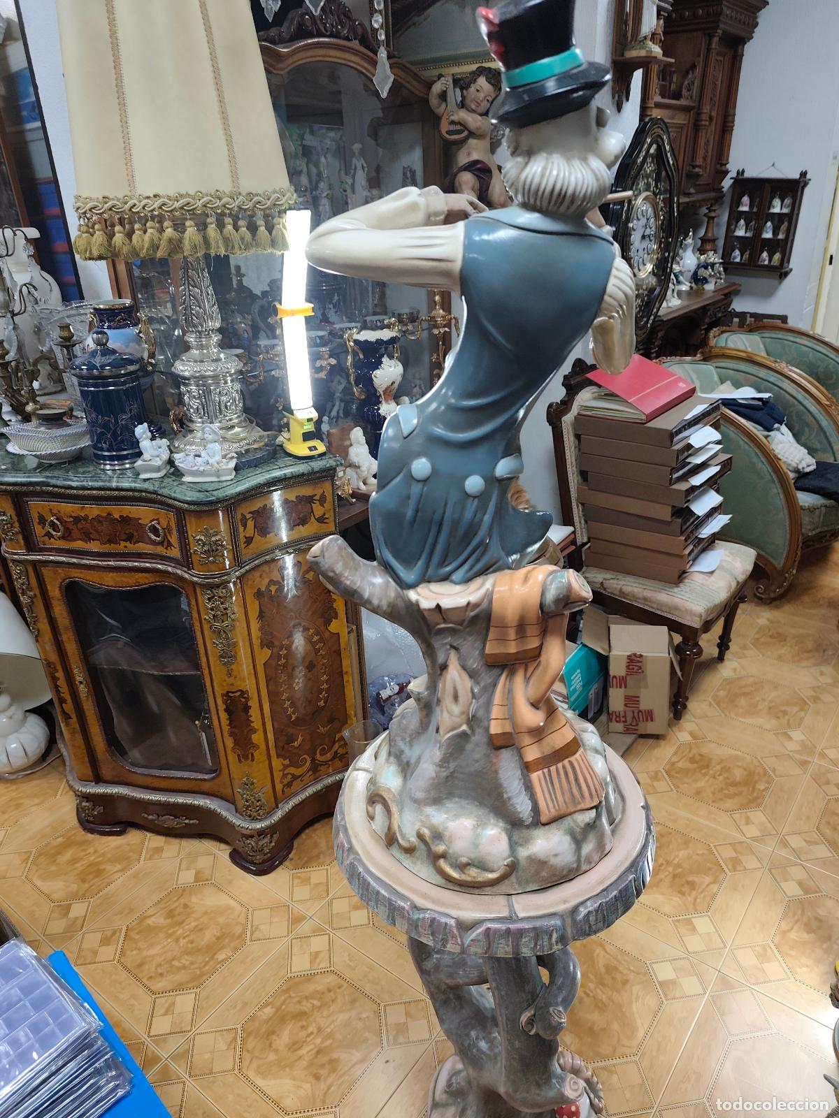 Antig&uuml;edades: figura porcelana estilo capodimonte