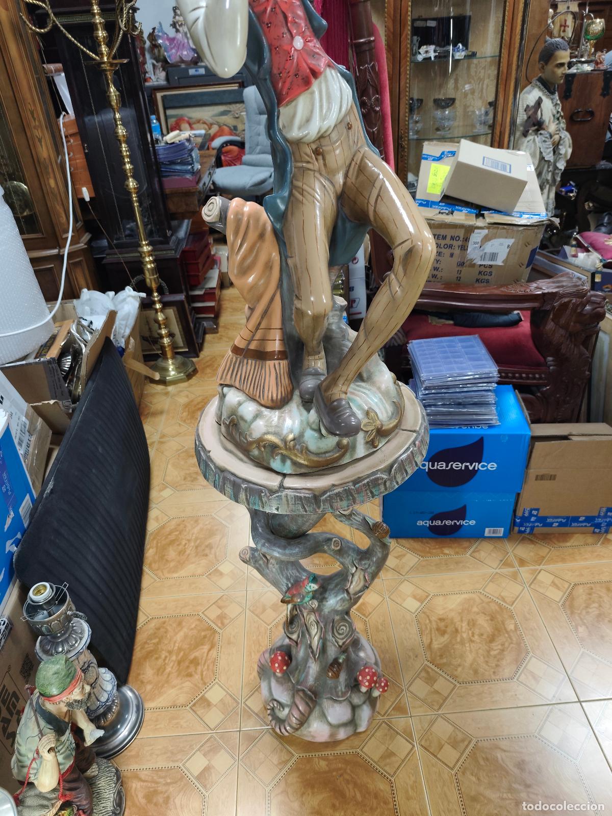 Antig&uuml;edades: figura porcelana estilo capodimonte - Foto 2