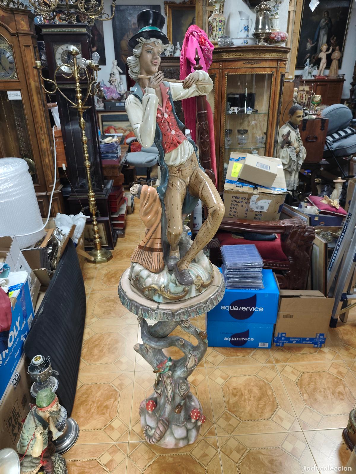 Antig&uuml;edades: figura porcelana estilo capodimonte - Foto 4