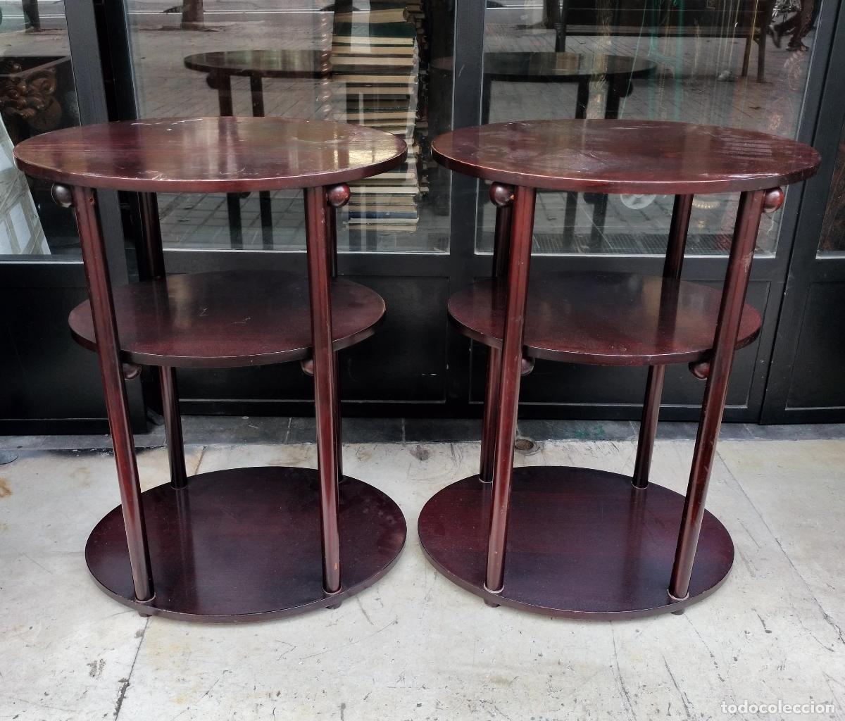 Antig&uuml;edades: PAREJA DE MESAS AUXILIARES OVALADAS EN TRES NIVELES. ESTILO ART D&Eacute;CO. MADERA. EUROPA. CIRCA 1980