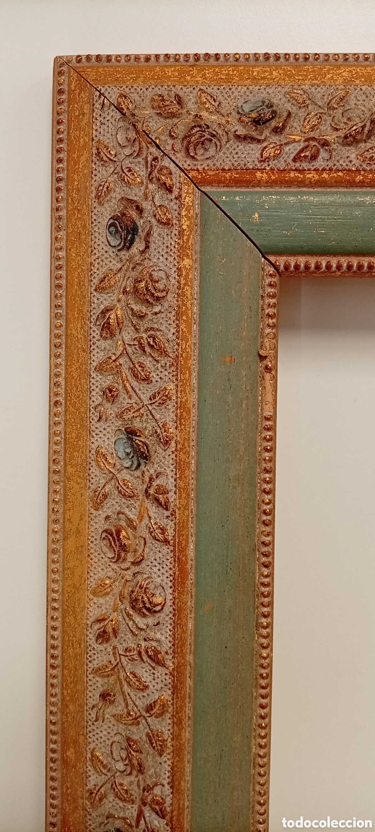 Antig&uuml;edades: .MARCO DE MADERA ANTIGUO DORADO Y VERDE - Foto 2