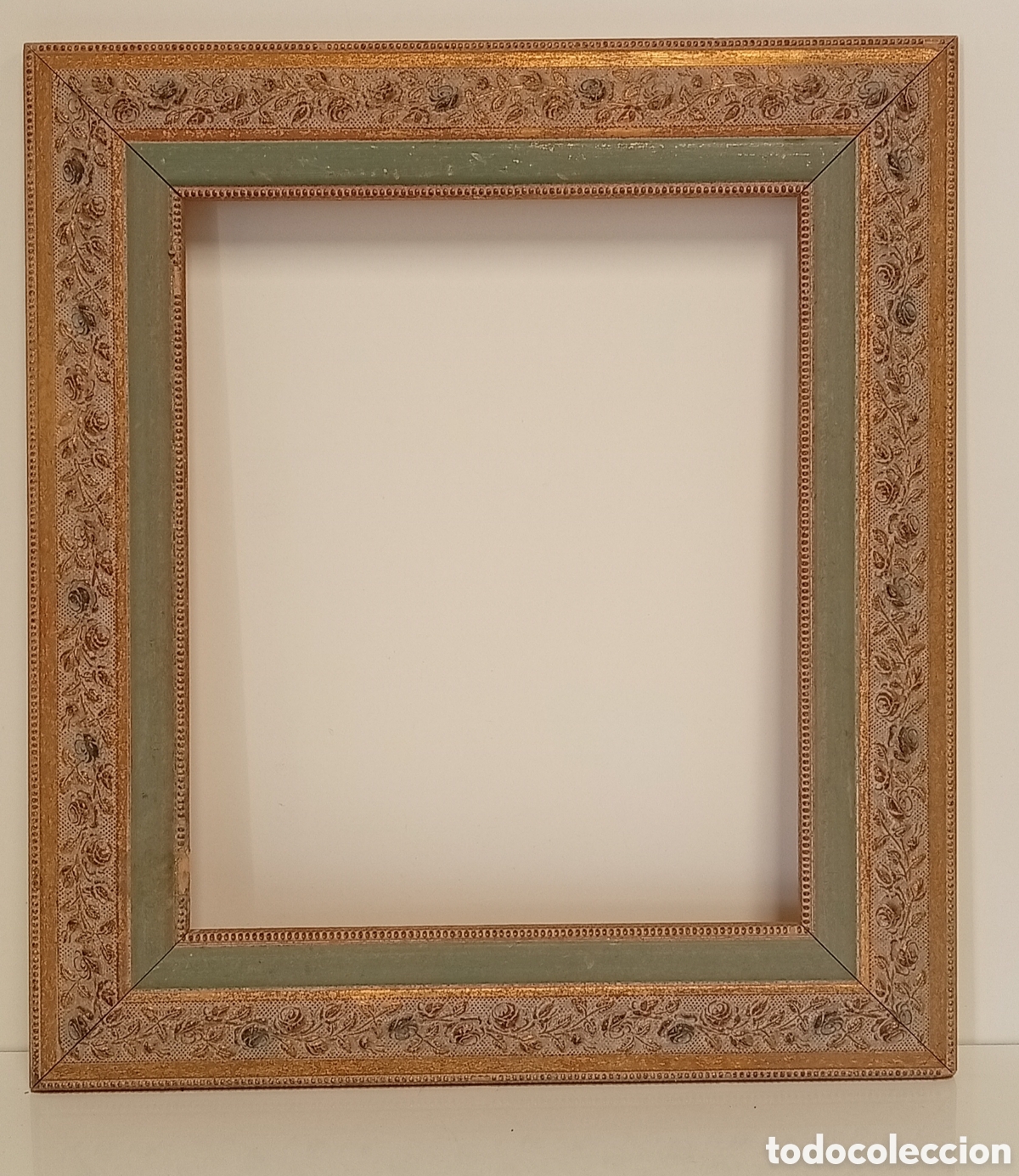 Antig&uuml;edades: .MARCO DE MADERA ANTIGUO DORADO Y VERDE