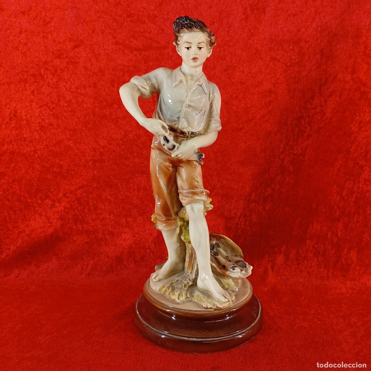 Antig&uuml;edades: PRECIOSA FIGURA DE CER&Aacute;MICA POLICROMADA A MANO - PESCADOR - 33 CM TOTAL