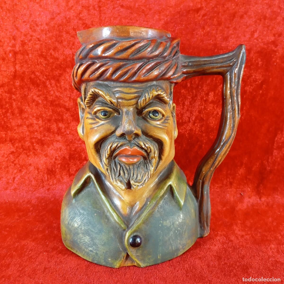 Antig&uuml;edades: JARRA POLICROMADA A MANO - PERSONAJE CARICATURESCO - RARA - 19,5 CM
