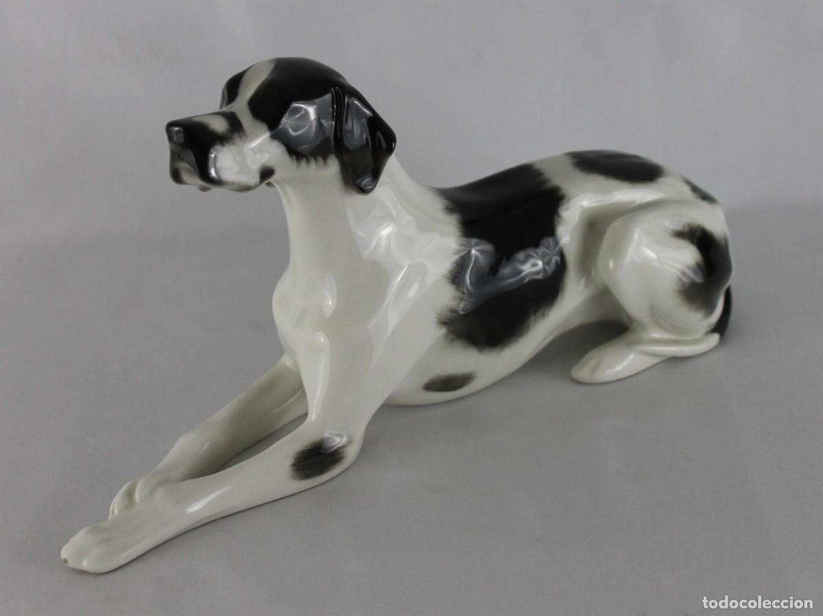 Antig&uuml;edades: Perro Borzoi en porcelana Lomonosov USSR. Porcelana sovi&eacute;tica. Siglo XX