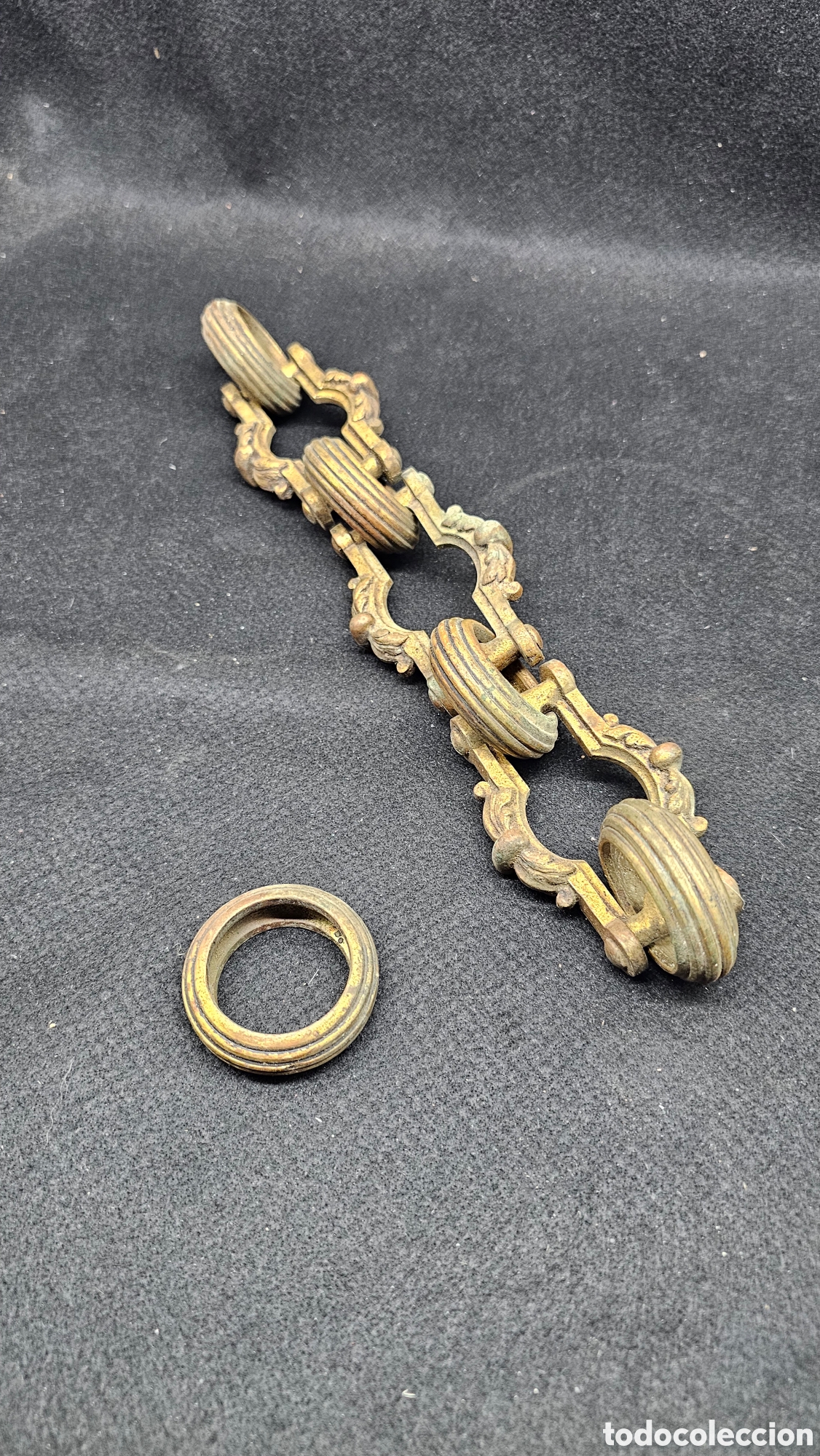 Antig&uuml;edades: Cadena desmontable de bronce fundido para l&aacute;mpara de techo