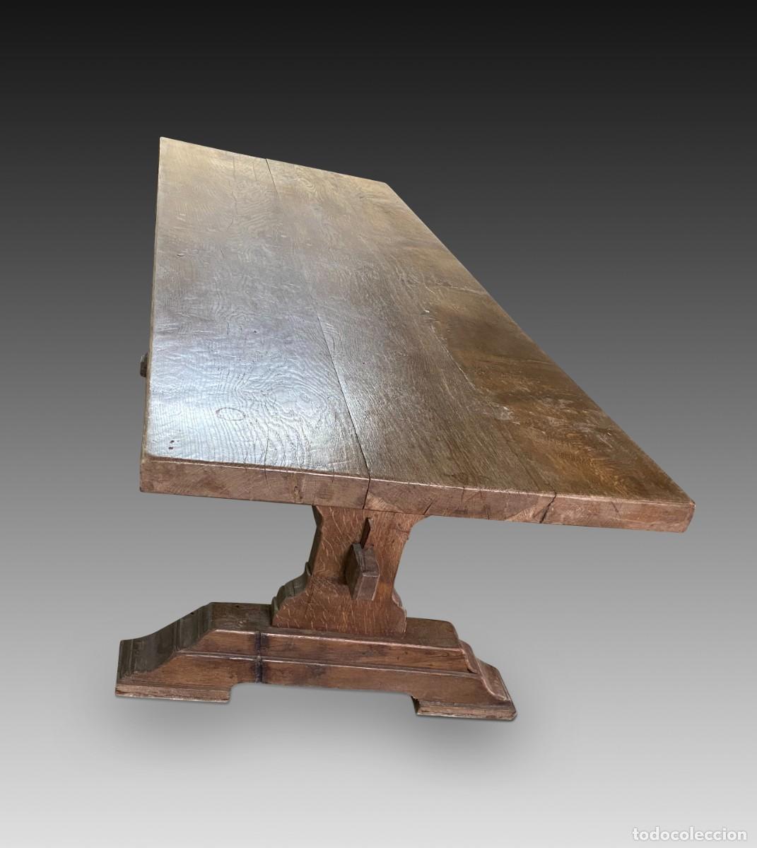Antig&uuml;edades: Mesa de comedor de estilo r&uacute;stico. Madera de roble. - Foto 2