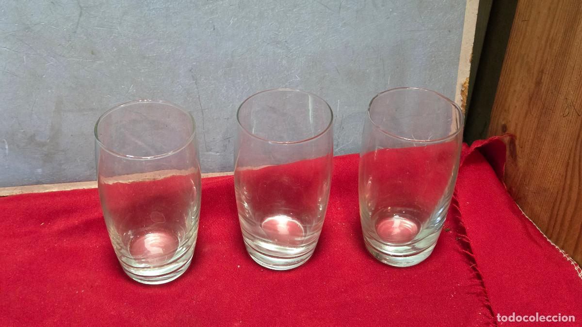 Antig&uuml;edades: 3 vasos de cristal antiguo
